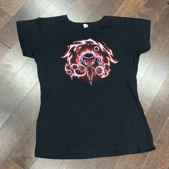 Marvel scarlett witch graphic tee - Picture 1 of 3
